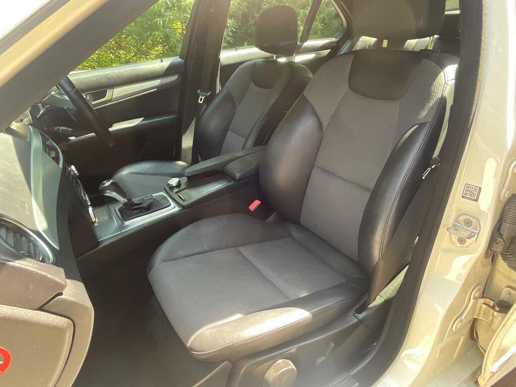 Mercedes-Benz C Class 2.1 C220 Cdi Blueefficiency Amg Sport 170 Bhp Black #21