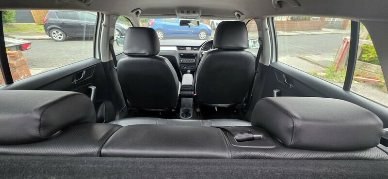Skoda Rapid Spaceback Spaceback 1.6 Tdi Se Silver #15