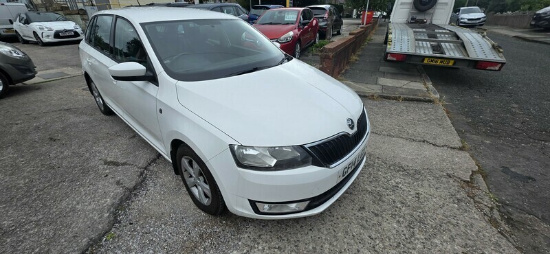 Skoda Rapid Spaceback Se Tdi Cr Dsg White #3