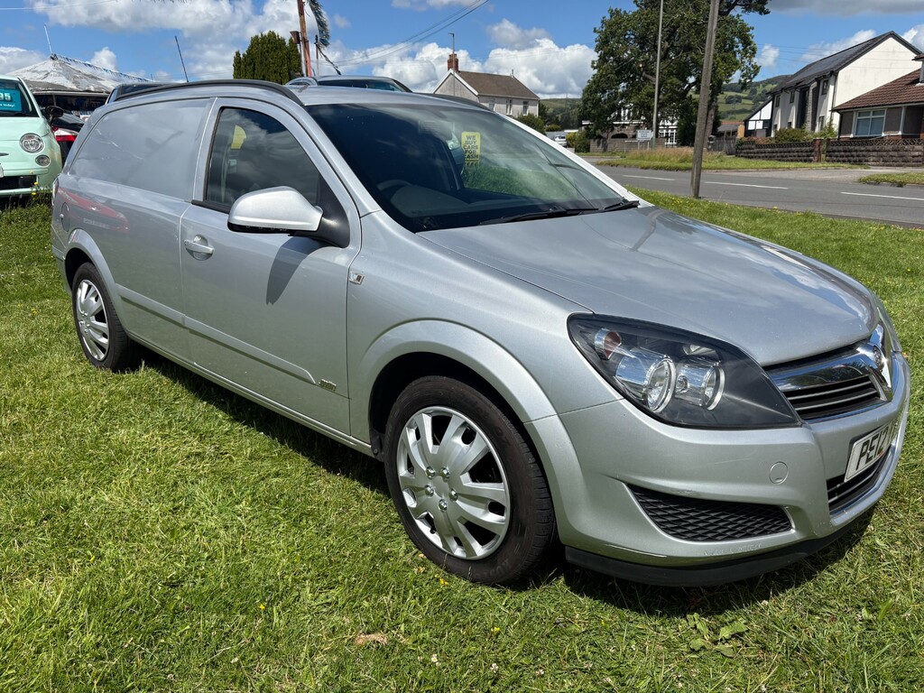 Vauxhall Astra Active Silver #1