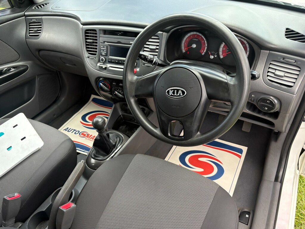 Kia RIO 2 Silver #7