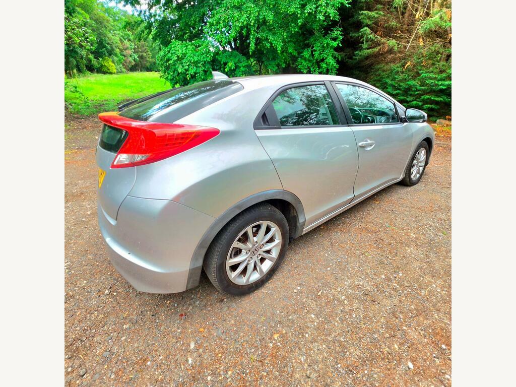 Honda Civic I-dtec Ex 5-Door Green #13