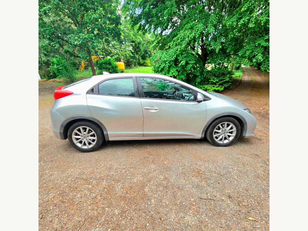 Honda Civic I-dtec Ex 5-Door Green #14