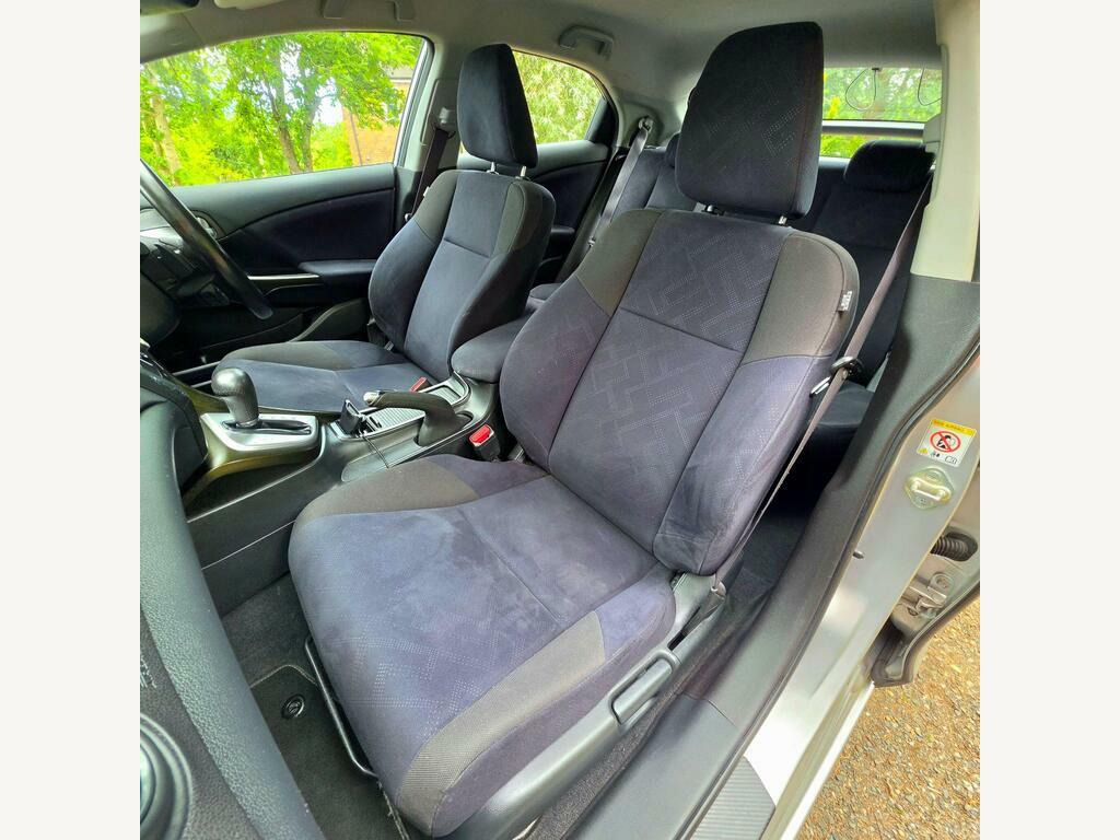 Honda Civic I-dtec Ex 5-Door Green #36