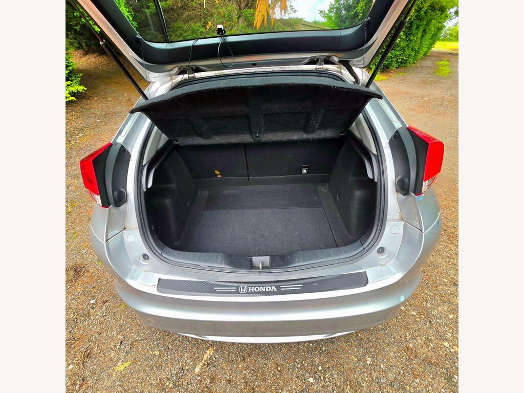 Honda Civic I-dtec Ex 5-Door Green #11