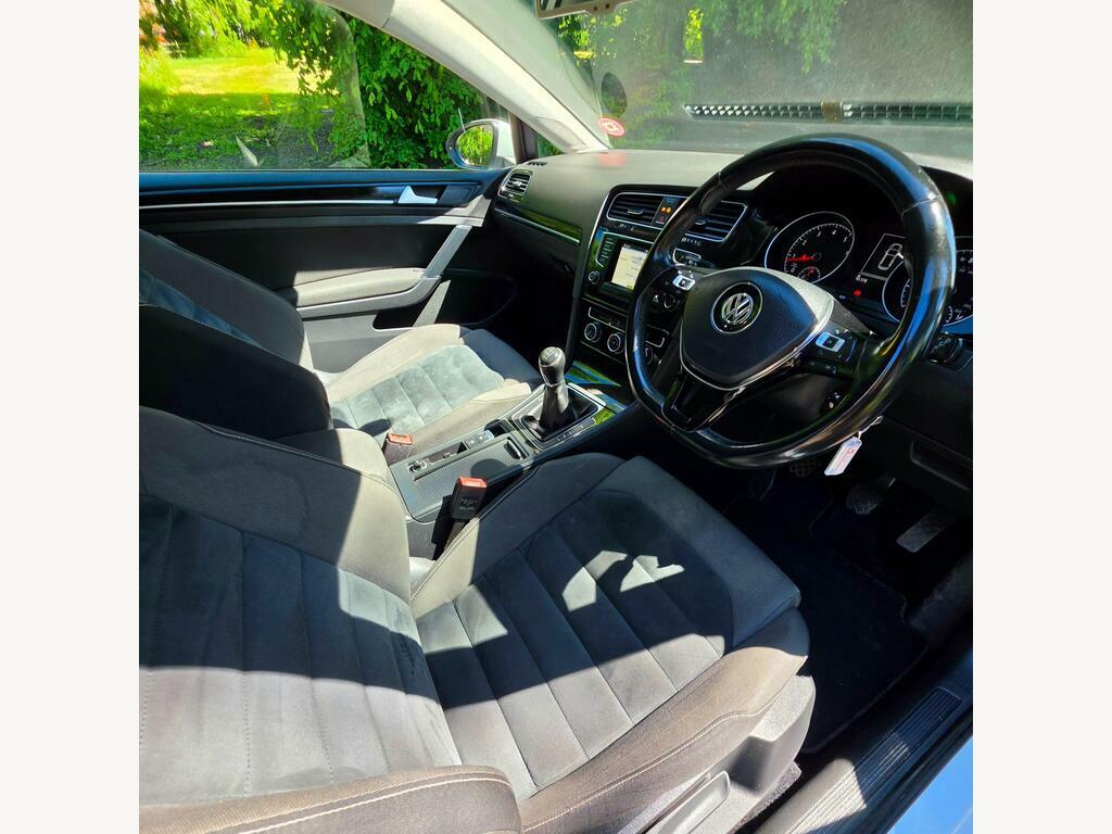 Volkswagen Golf 1.6 Tdi 105 Bluemotion Tech Se White #19