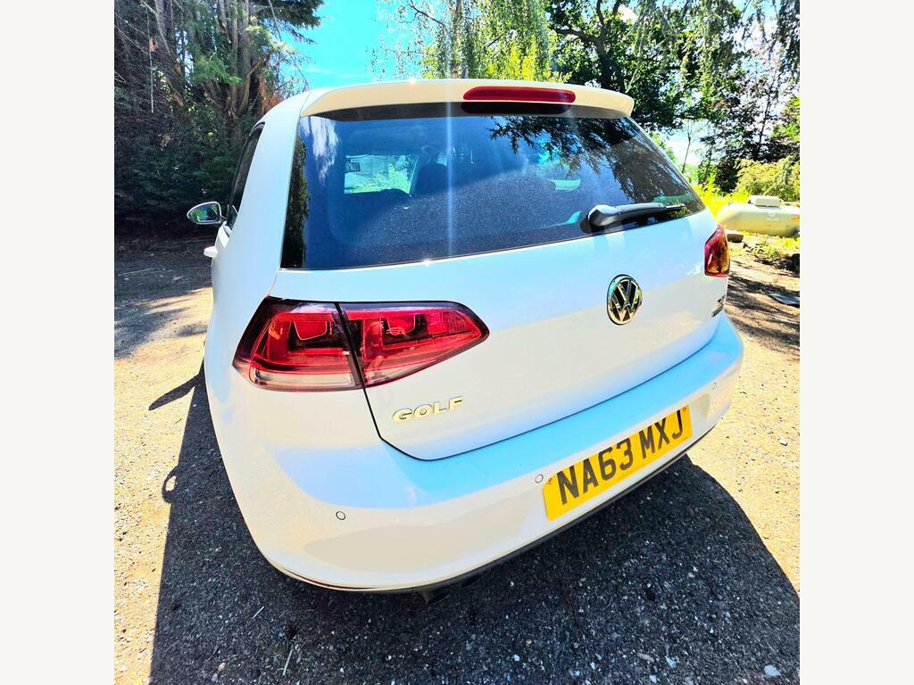 Volkswagen Golf 1.6 Tdi 105 Bluemotion Tech Se White #9