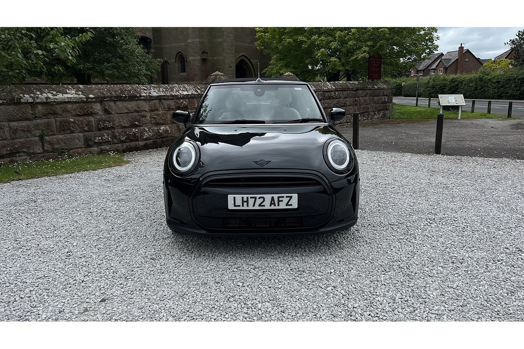 Mini Convertible Cooper Exclusive Black