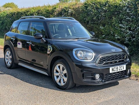 Mini Countryman 1.5 7.6Kwh Cooper Black