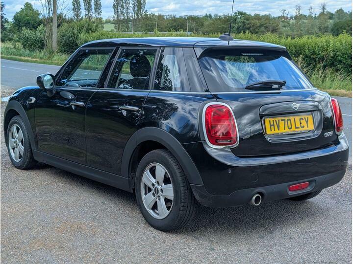 Mini Hatch 1.5 Cooper Classic Euro 6 Ss HV70LCY Black #3