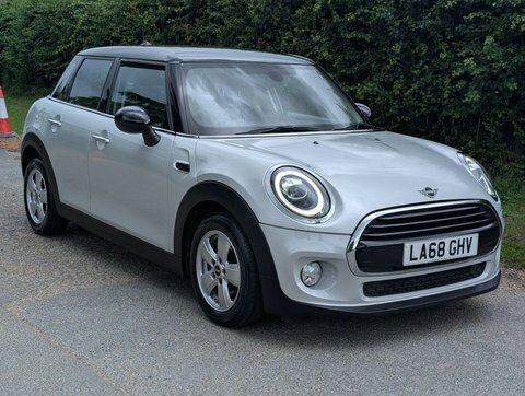 Mini Hatch 1.5 Cooper Classic Silver