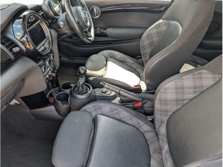 Mini Hatch 2.0 Cooper S Sport II #26