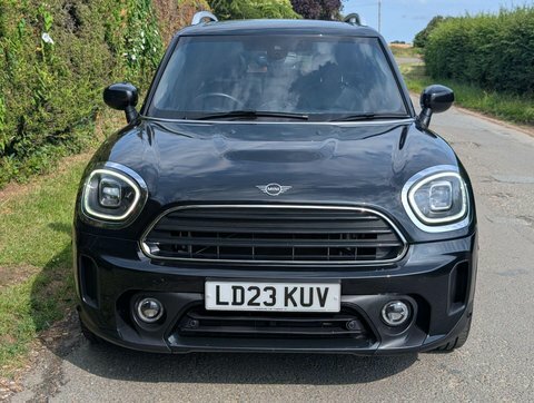 Mini Countryman 1.5 Cooper Exclusive LD23KUV Black #2