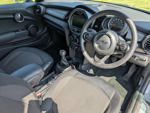 Mini Convertible 1.5 Cooper Exclusive II Orange #19
