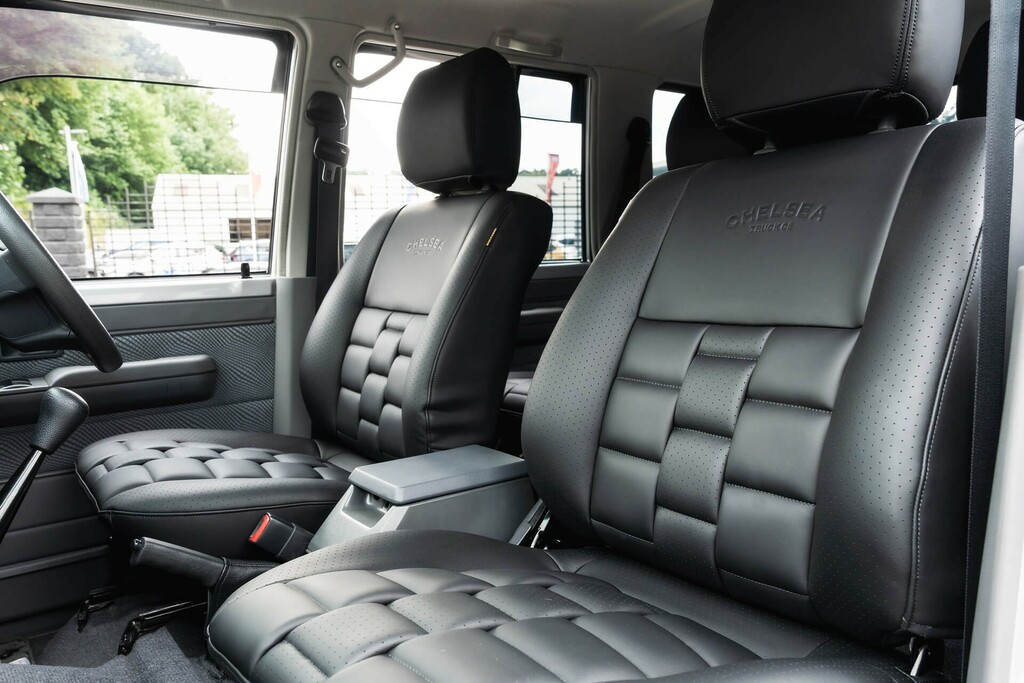 Toyota Land Cruiser 2.5 Td II Suv 85 Bhp Silver #4