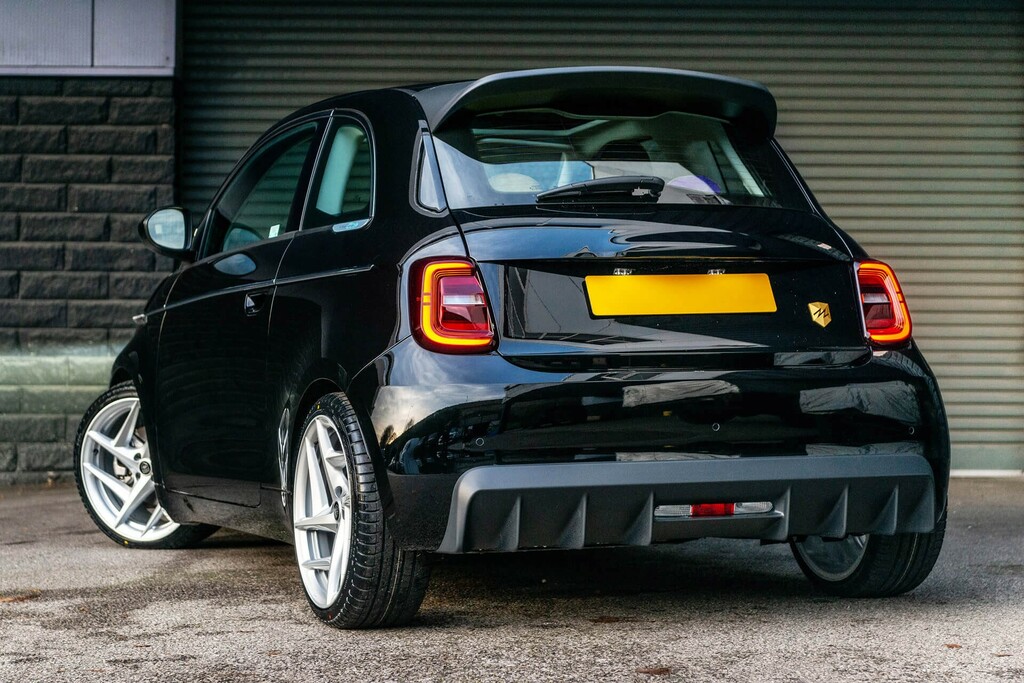 Fiat 500E 42Kwh La Prima White #21