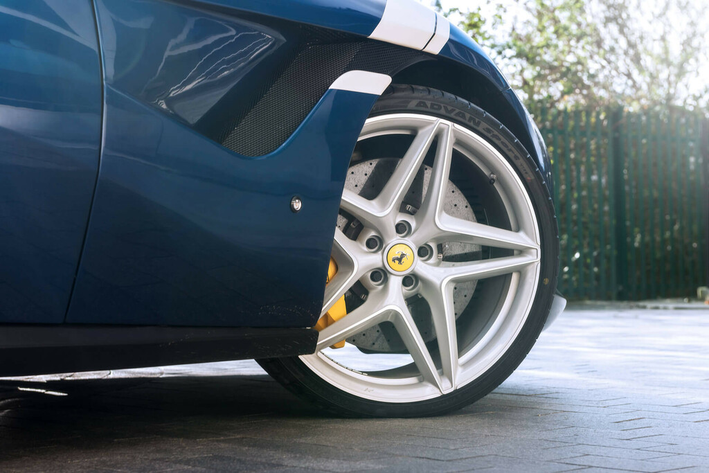 Ferrari Gtc4 Lusso T  #11