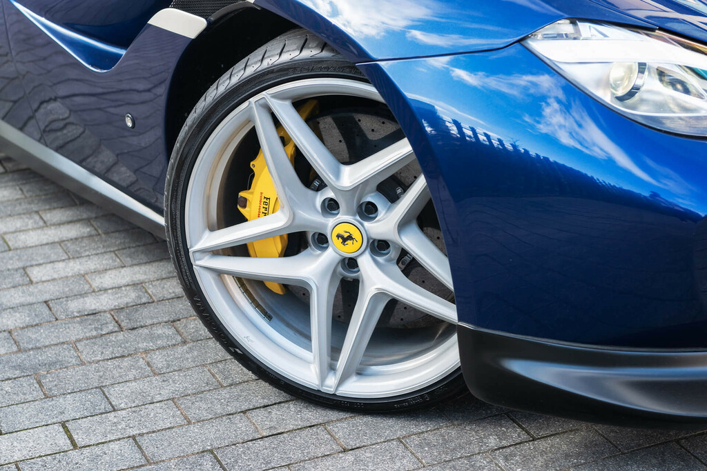 Ferrari Gtc4 Lusso T  #30