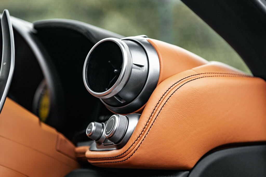 Ferrari Gtc4 Lusso T  #37