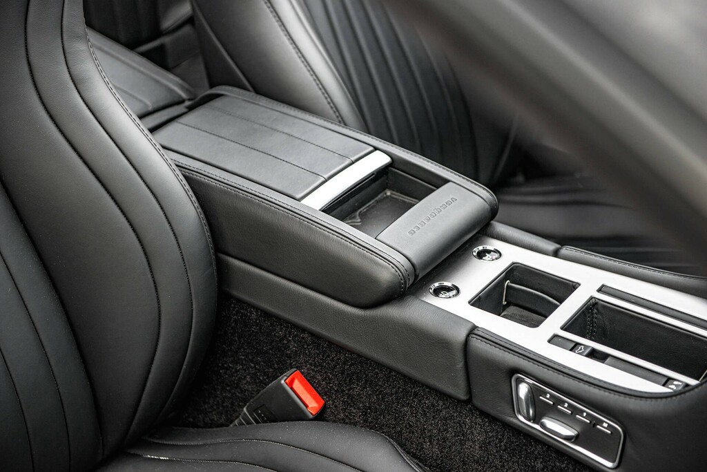 Aston Martin DB9 Convertible Black #2