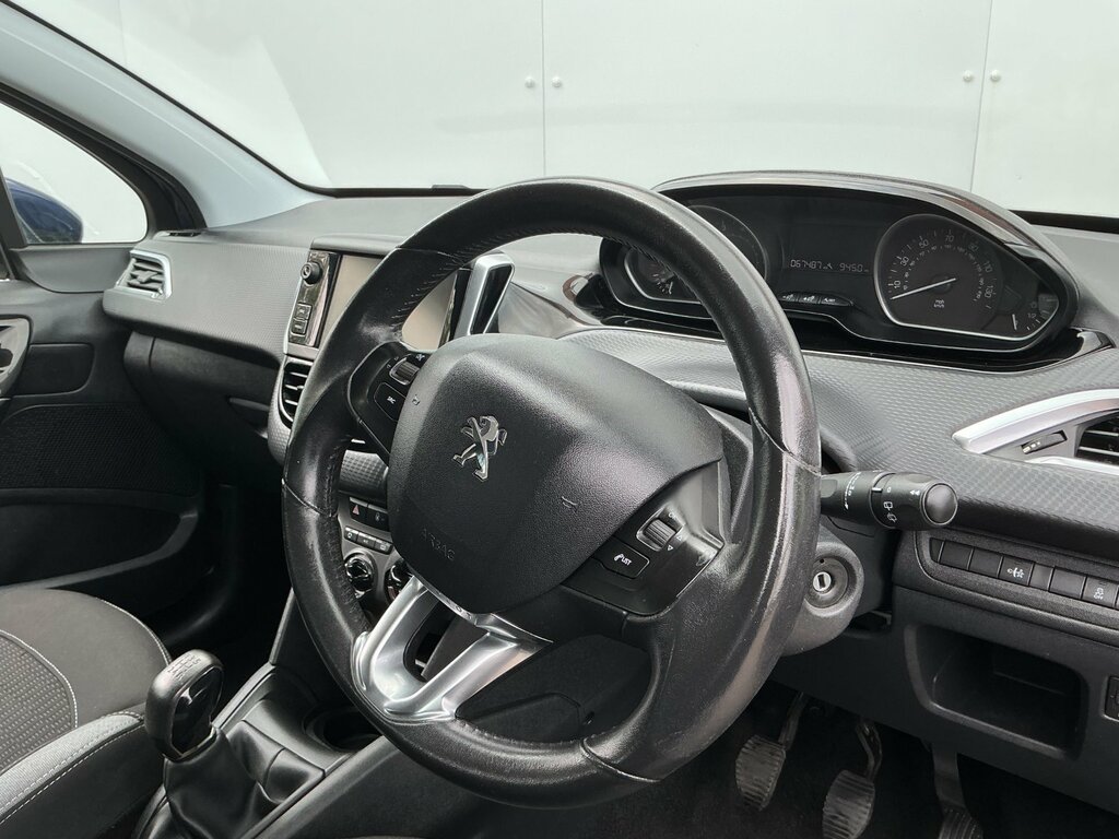 Peugeot 208 Hatchback Black #7