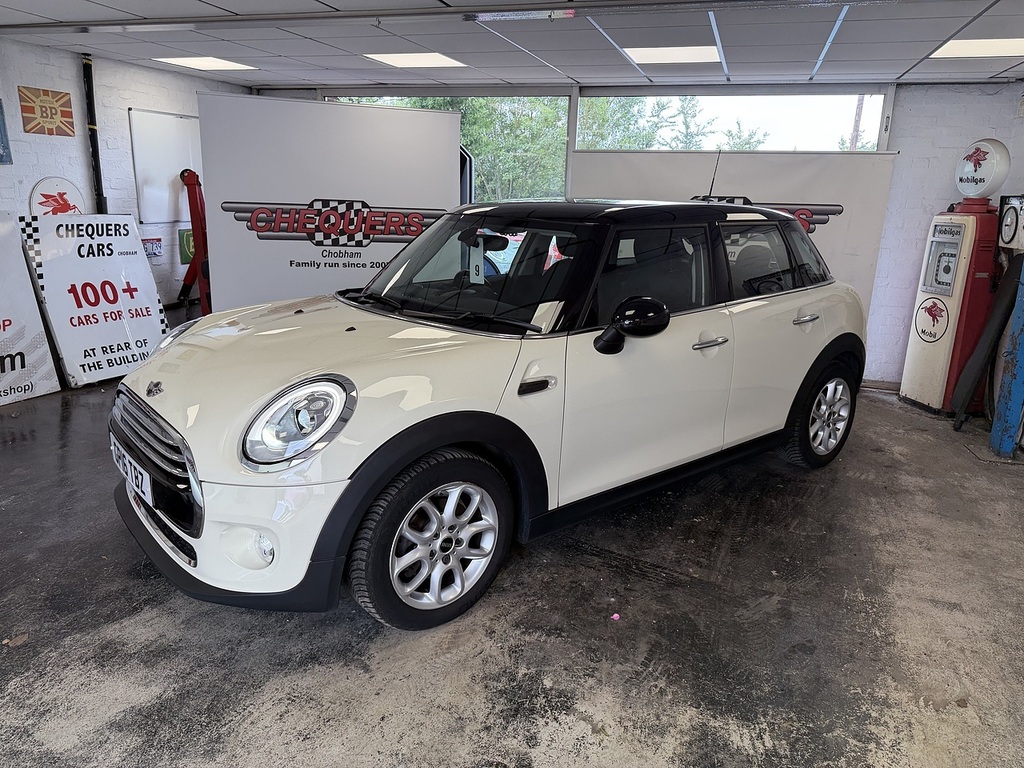 Mini Hatch Cooper White #4