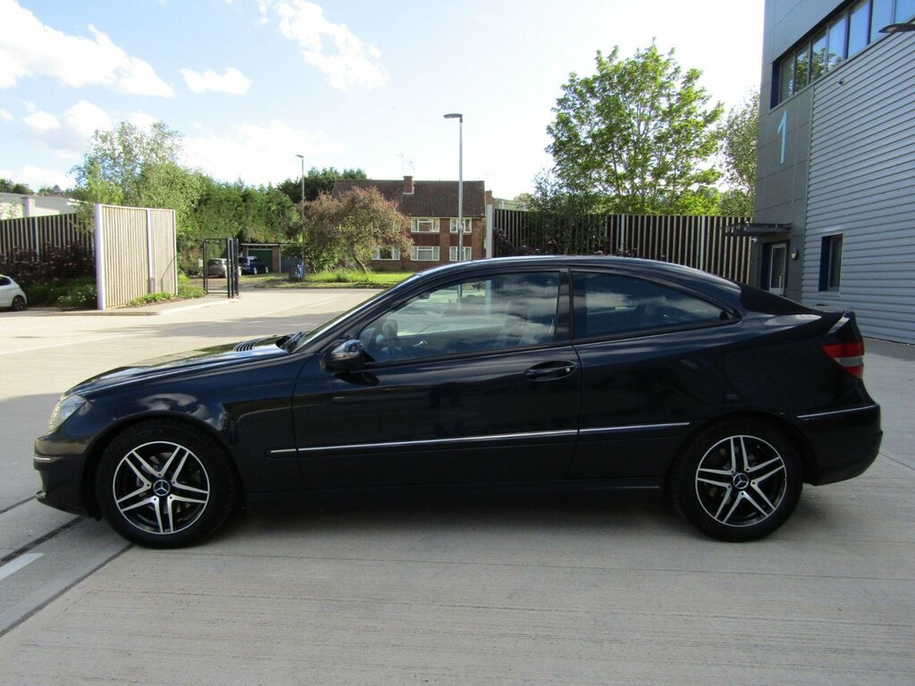 Mercedes-Benz C Class Black #22
