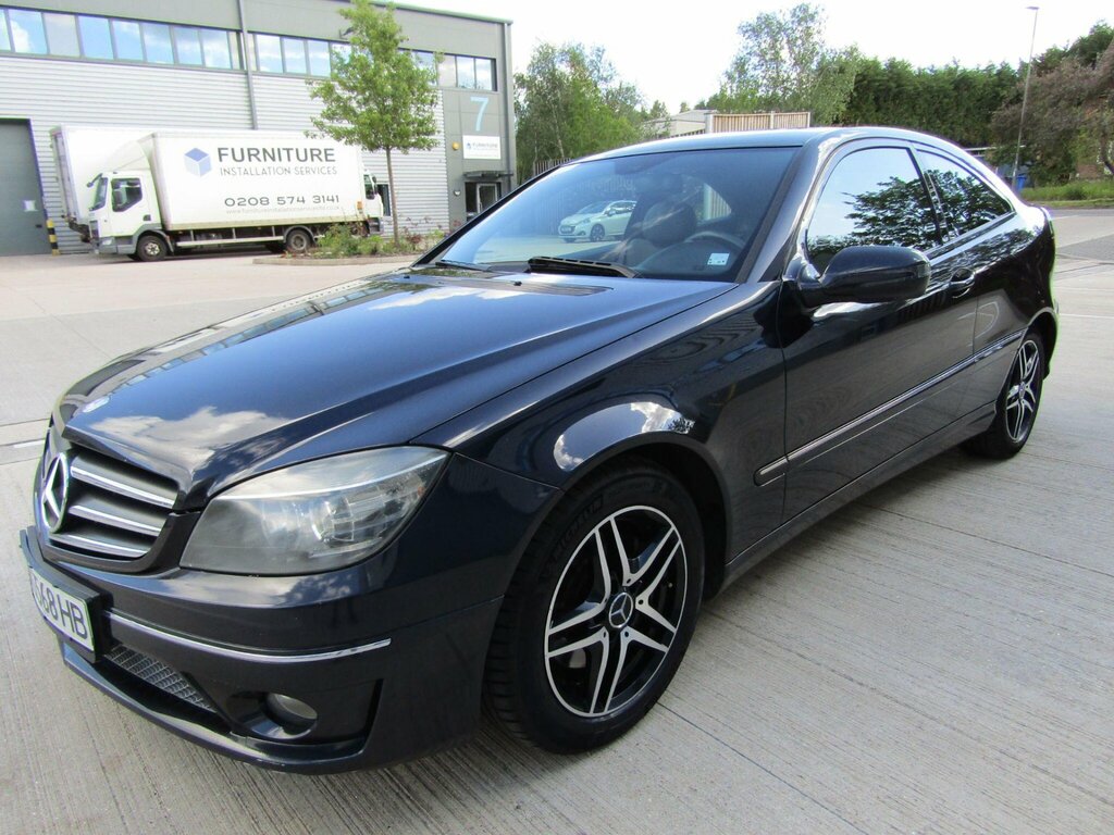 Mercedes-Benz C Class Black #1