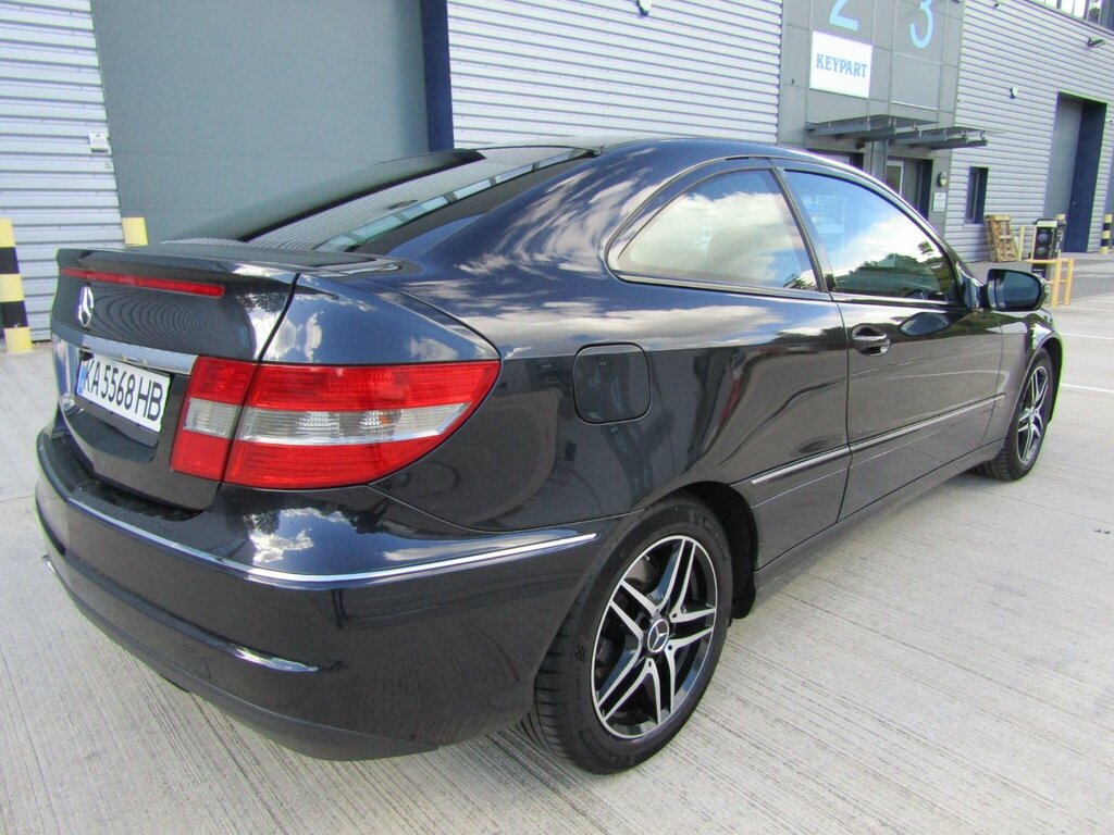 Mercedes-Benz C Class Black #9