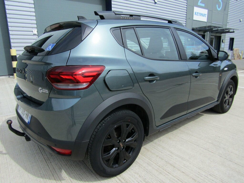 Dacia Sandero Stepway 1.0 Tce Extreme Cvt Euro 6Ss Lhd Green #5