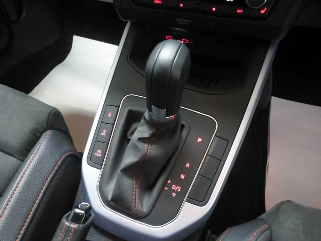 Seat Arona 1.0 Tsi Fr Sport Suv Dsg Euro 6 Ss DE71GZM Black #4