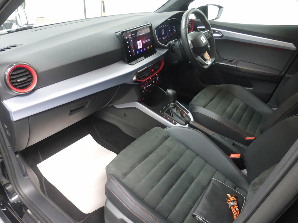 Seat Arona 1.0 Tsi 110 Fr Red #18