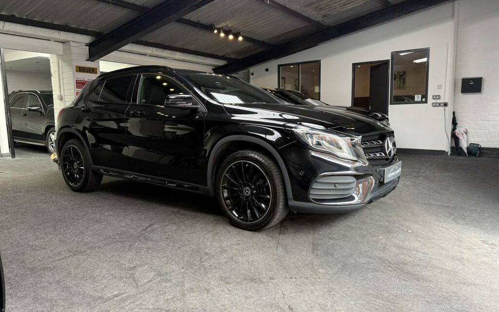 Mercedes-Benz GLA Class 1.6 Gla180 Amg Line Edition 7G-dct Euro 6 S S Black #2