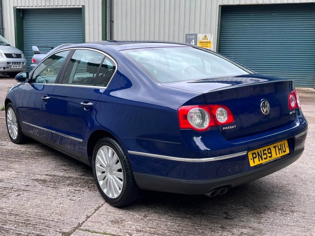 Volkswagen Passat 2L Highline Blue #4