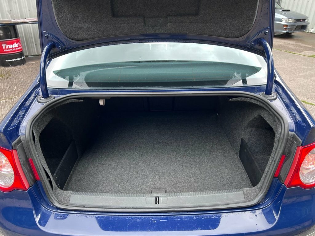 Volkswagen Passat Highline Grey #20