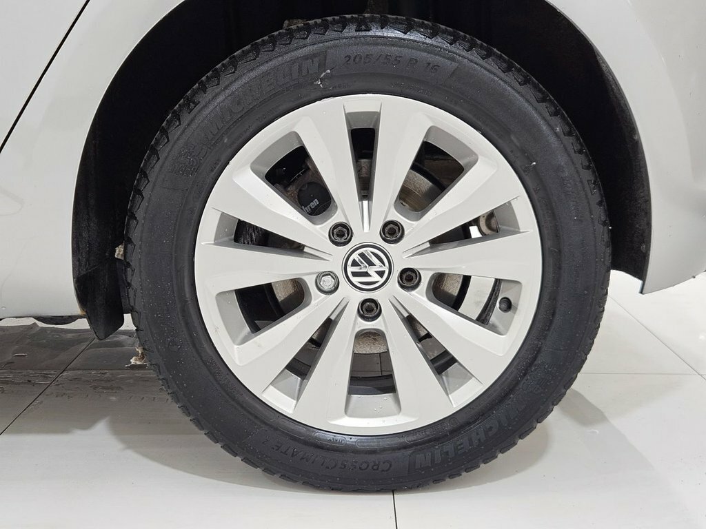 Volkswagen Golf White #13