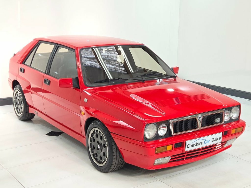 Lancia Delta Hatchback J574KAE Red #5