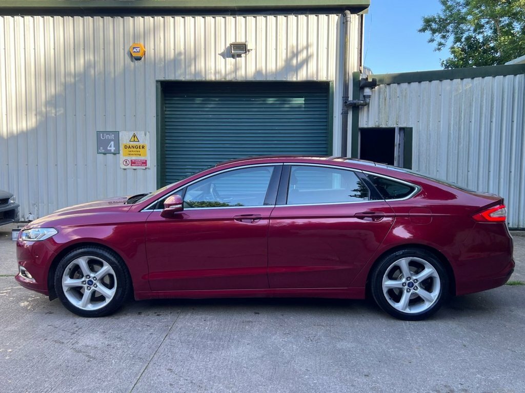 Ford Mondeo 1.5L Titanium Red #4