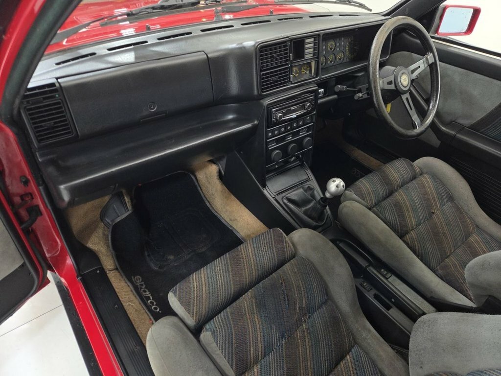 Lancia Delta Hf Integrale U714 Red #24