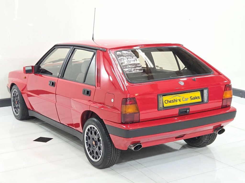 Lancia Delta Hatchback F224KEC Red #4