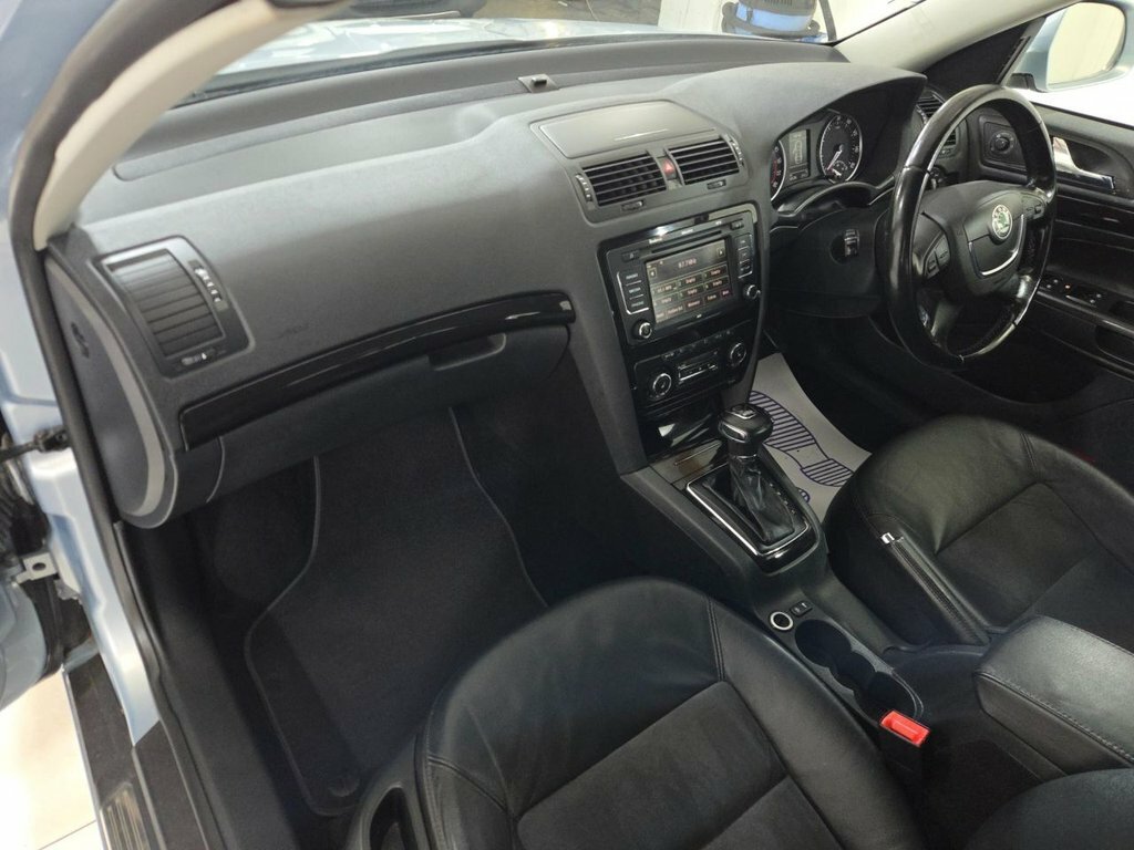 Skoda Octavia 1.6 Tdi Cr S Silver #21