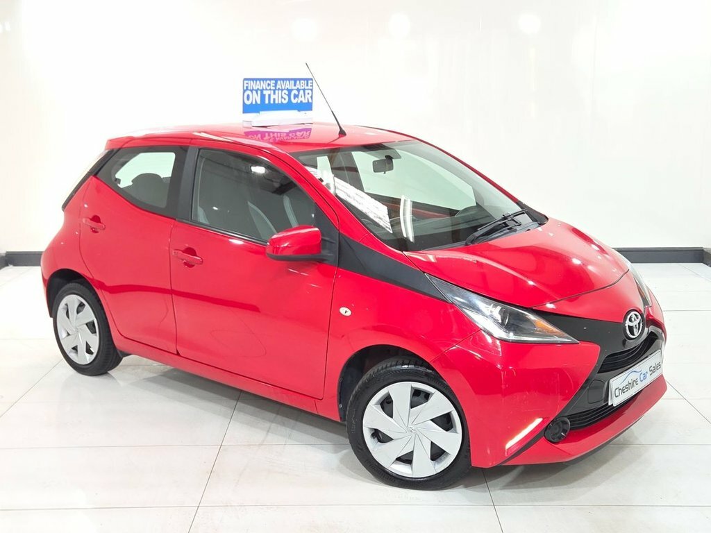 Toyota Aygo 1L X-play WK16ZHX Red #2