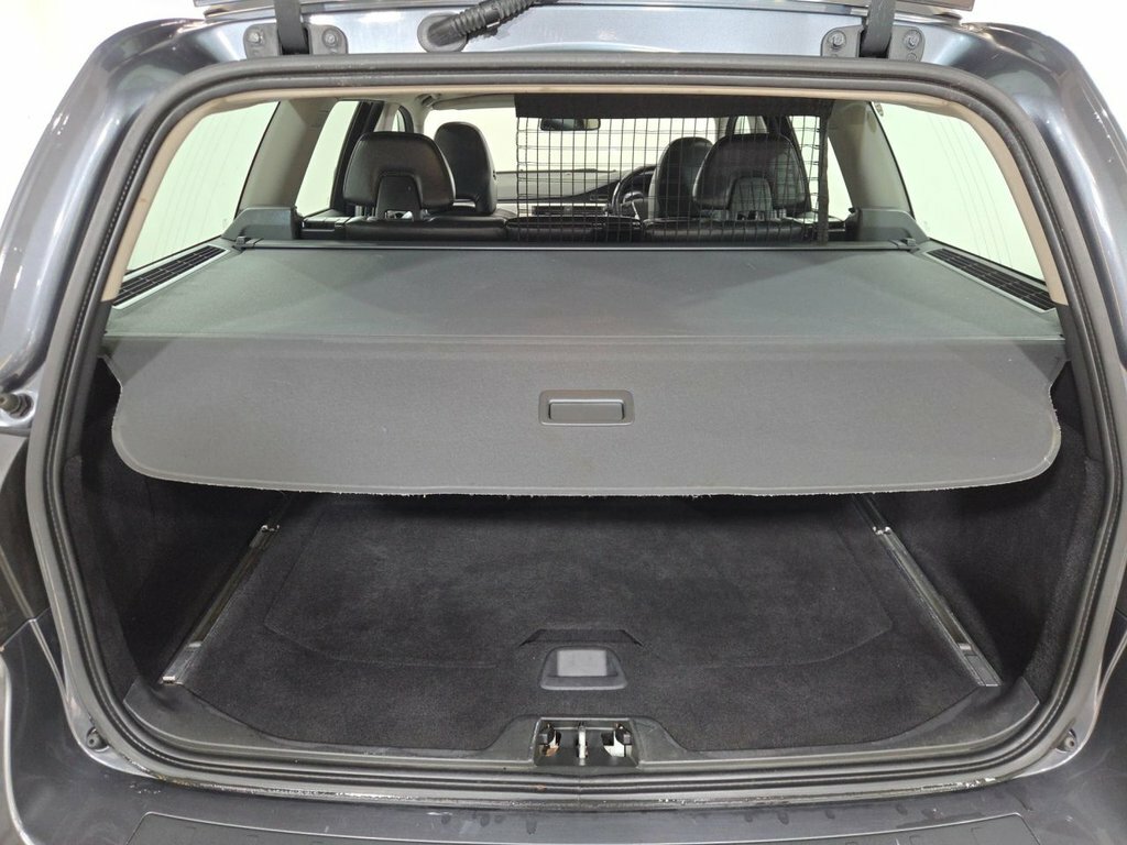 Volvo V70 V70 Se Luxury D5 Blue #14
