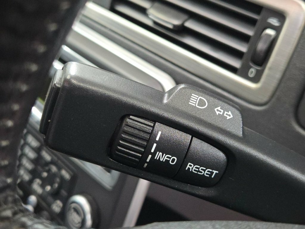 Volvo V70 V70 Se Luxury D5 Blue #35