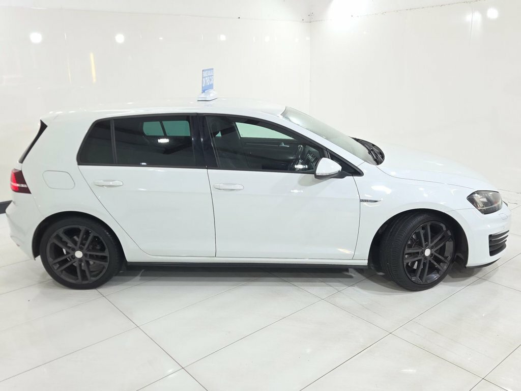 Volkswagen Golf 2L Gtd White #3