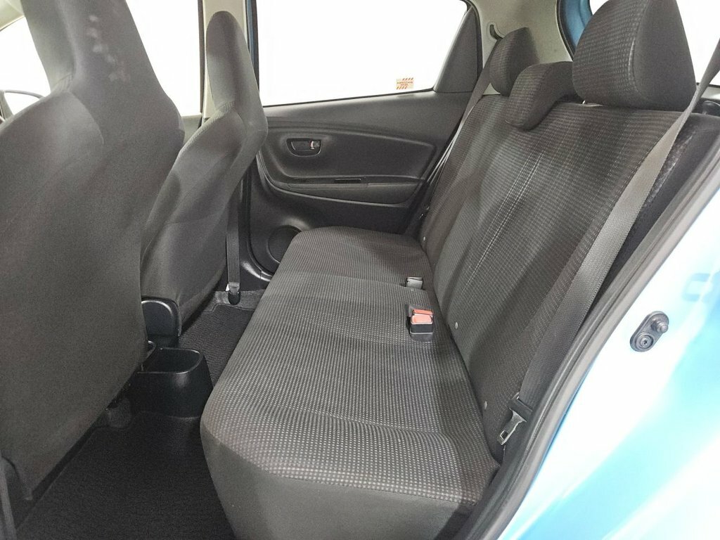 Toyota Vitz Hatchback 201463 Silver #22