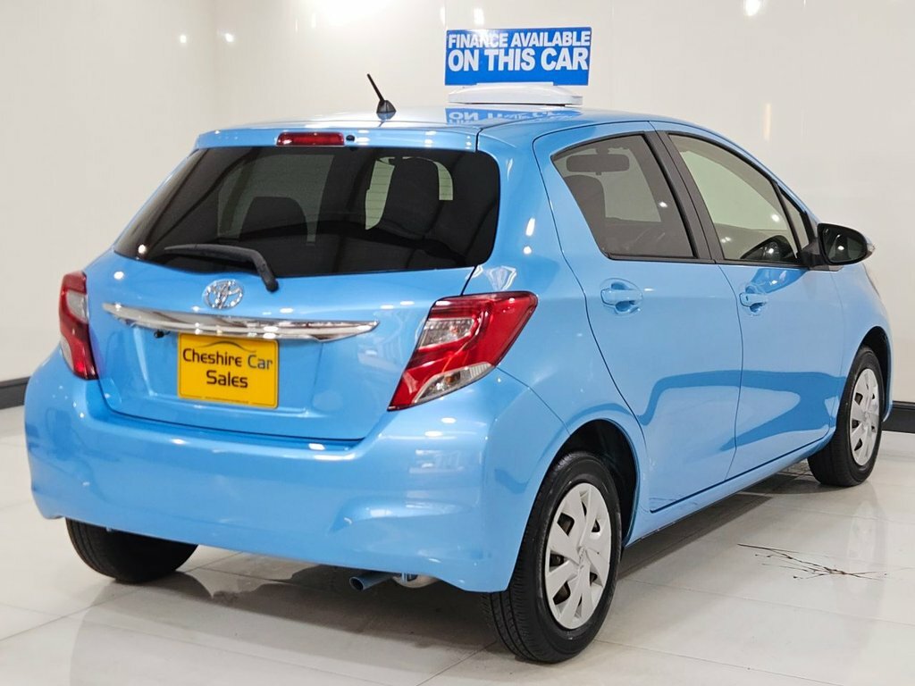 Toyota Vitz Hatchback 201463 Silver #7