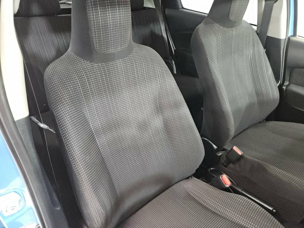 Toyota Vitz Hatchback 201463 Silver #19