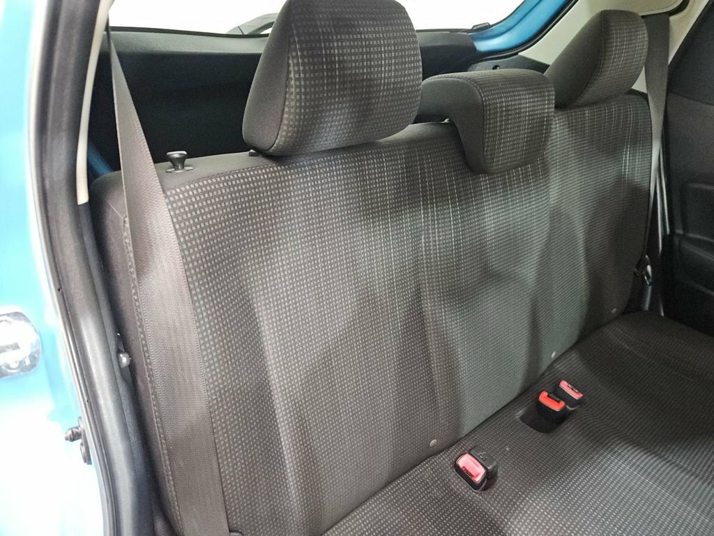 Toyota Vitz Hatchback 201463 Silver #23