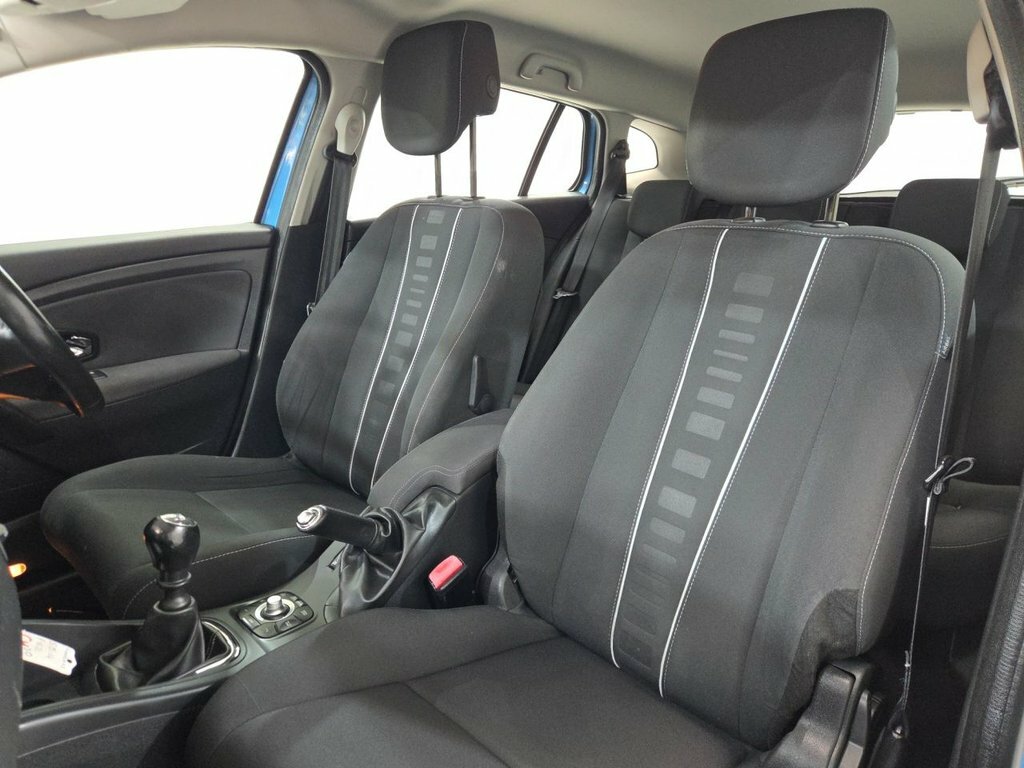 Renault Megane 1.5 Dci Dynamique Tomtom Energy White #26